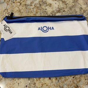 Brand new Aloha Collections travel bag.